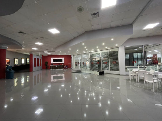 Oficina local comercial call center alquiler venta Arroyo Hondo, Santo Domingo