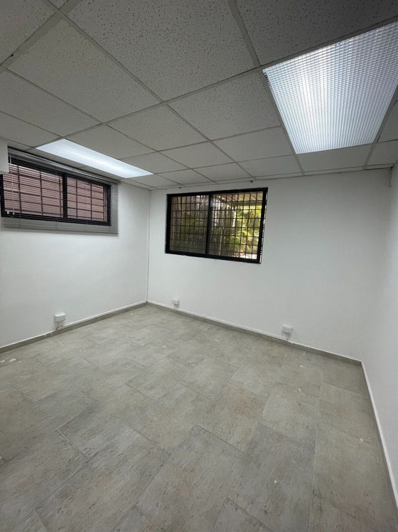 Oficina alquiler Reyna 1 La Esperilla Santo Domingo