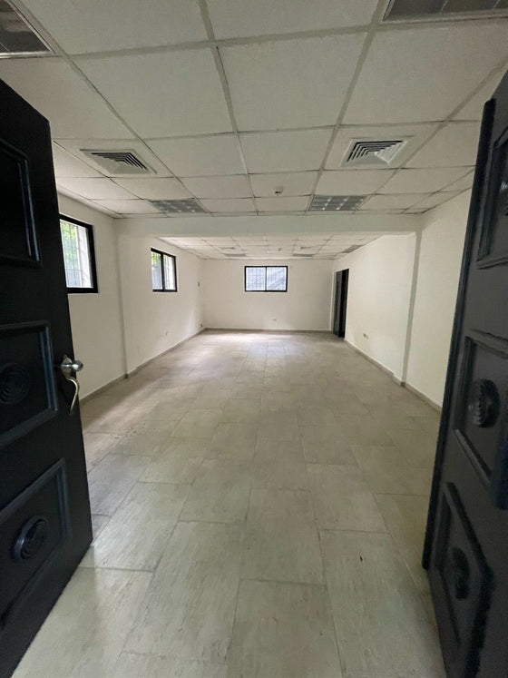 Oficina alquiler Reyna 1 La Esperilla Santo Domingo