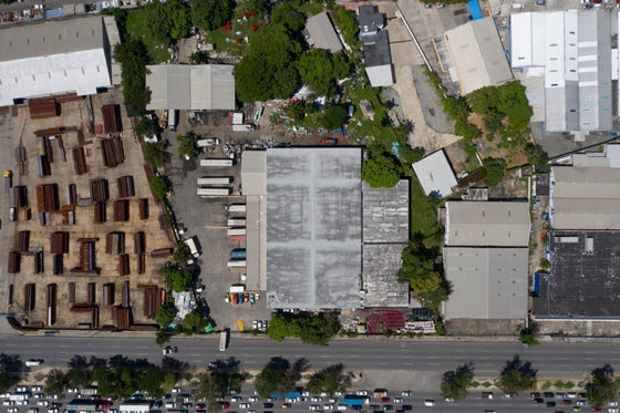 Nave terreno locales comerciales venta Ave. Luperon Herrera, Santo Domingo,