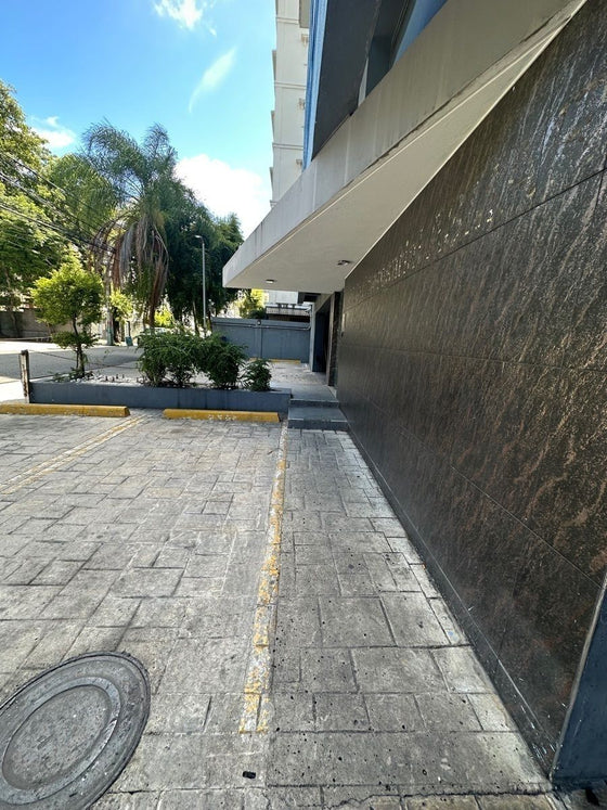 Edificio oficinas alquiler Piantini, Santo Domingo