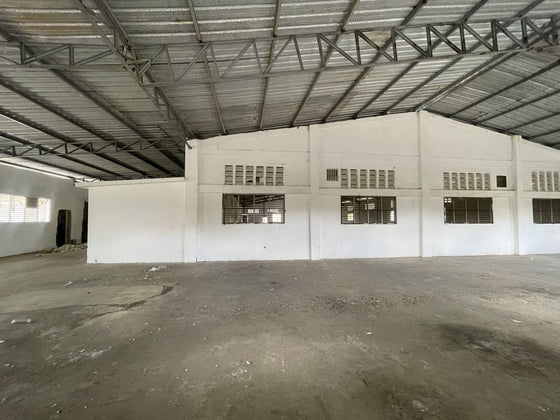 Nave industrial alquiler Zona Franca HainaMosa 1