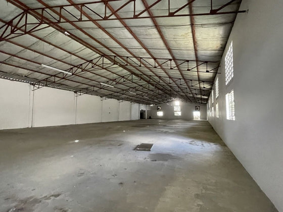 Nave industrial alquiler Zona Franca HainaMosa 1