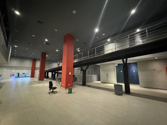 Locales comerciales alquiler venta Occidental Mall Prol. 27 de Febrero, Alameda Santo Domingo Oeste