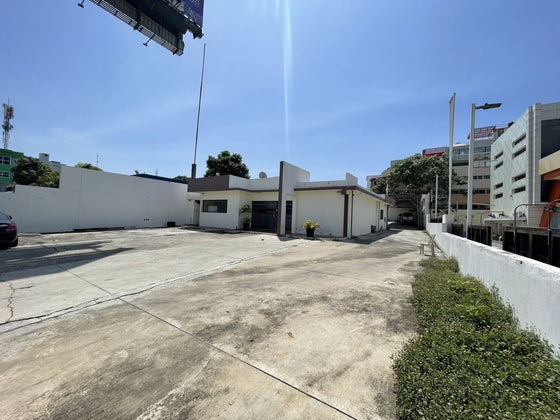 Local comercial oficina terreno alquiler venta 27 de Febrero, Bella Vista, Santo Domingo