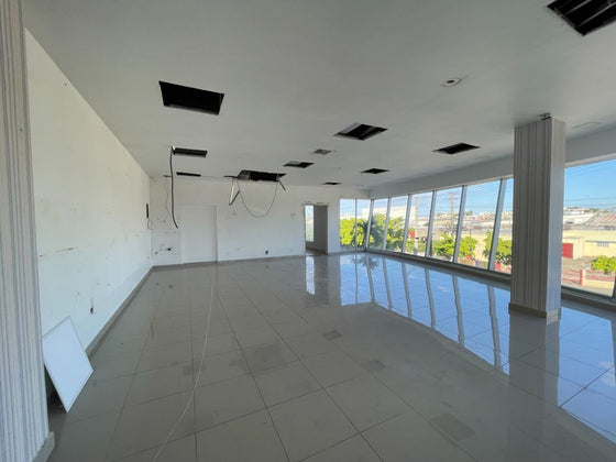 Locales comerciales Alquilados Ens. Kennedy Santo Domingo 101