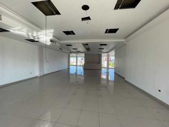 Locales comerciales alquilado Ens. Kennedy Santo Domingo 116