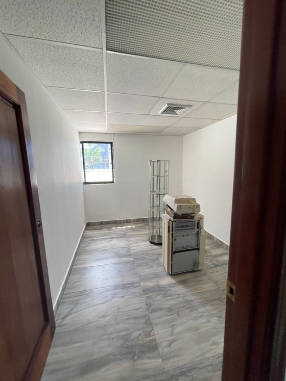 Oficina alquiler Reyna 1 La  Esperilla Santo Domingo