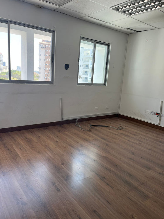 Oficina alquiler Reyna 2 La Esperilla, Santo Domingo