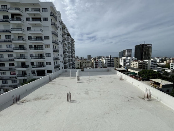 Edificio oficinas alquiler 27 de Febrero, Santo Domingo