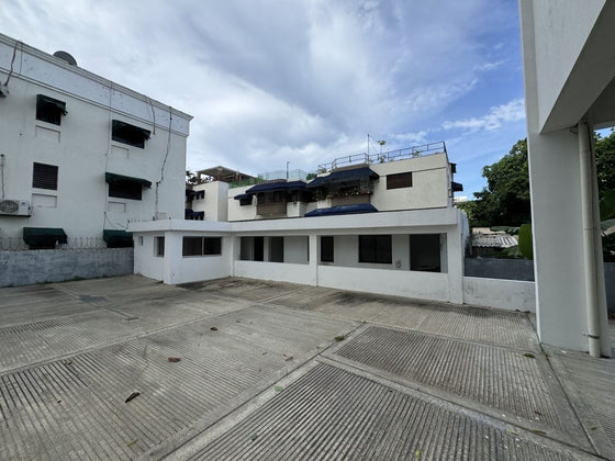 Edificio oficinas alquiler 27 de Febrero, Santo Domingo