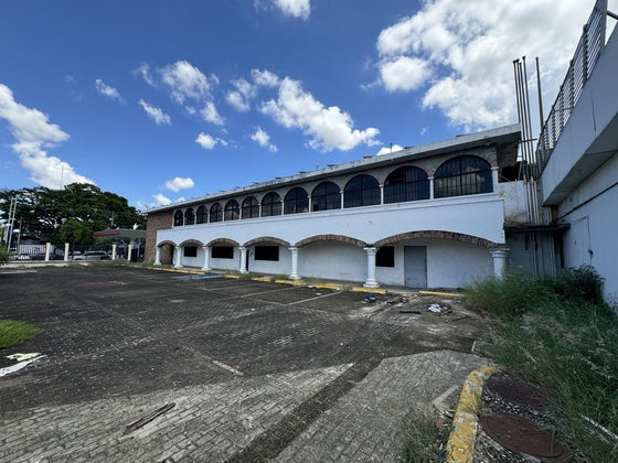 Edificio Oficinas Alquiler Ave. Tiradentes Santo Domingo Quisqueya