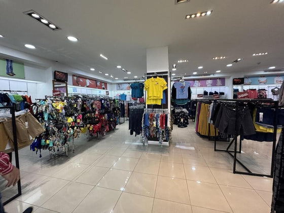 Locales comerciales alquiler Luperon Santo Domingo