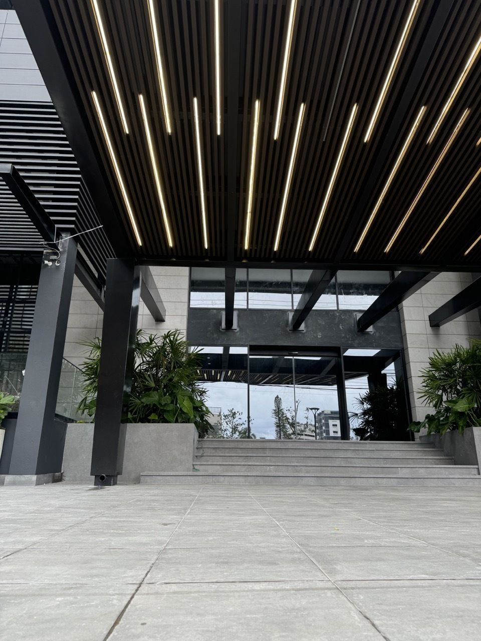 Oficina alquiler Piantini Villa Palmera Santo Domingo 907B