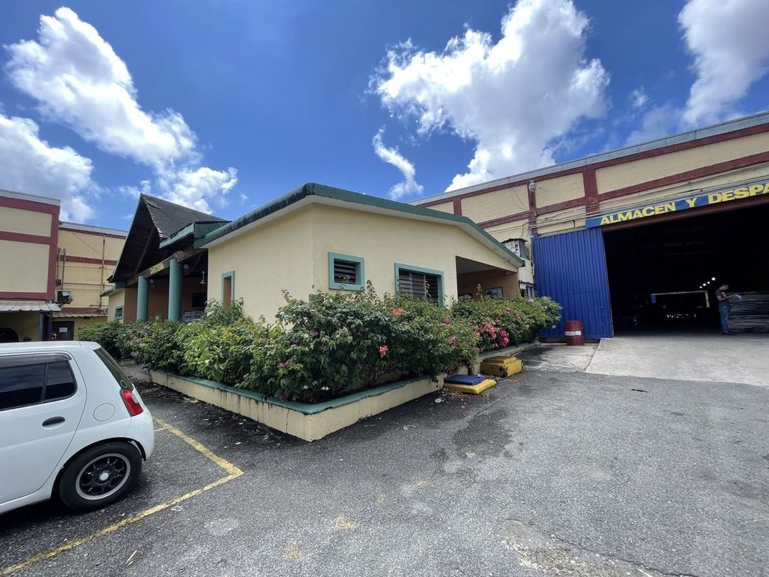 Terreno Nave local comercial venta Villa Faro Santo Domingo Este