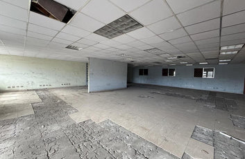 Nave terreno locales comerciales venta Santo Domingo, Ave. Luperon Herrera-26