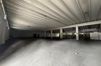 Nave terreno locales comerciales venta Santo Domingo, Ave. Luperon Herrera-40