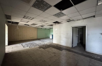 Nave terreno locales comerciales venta Santo Domingo, Ave. Luperon Herrera-32