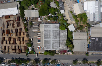 Nave terreno locales comerciales venta Santo Domingo, Ave. Luperon Herrera-2