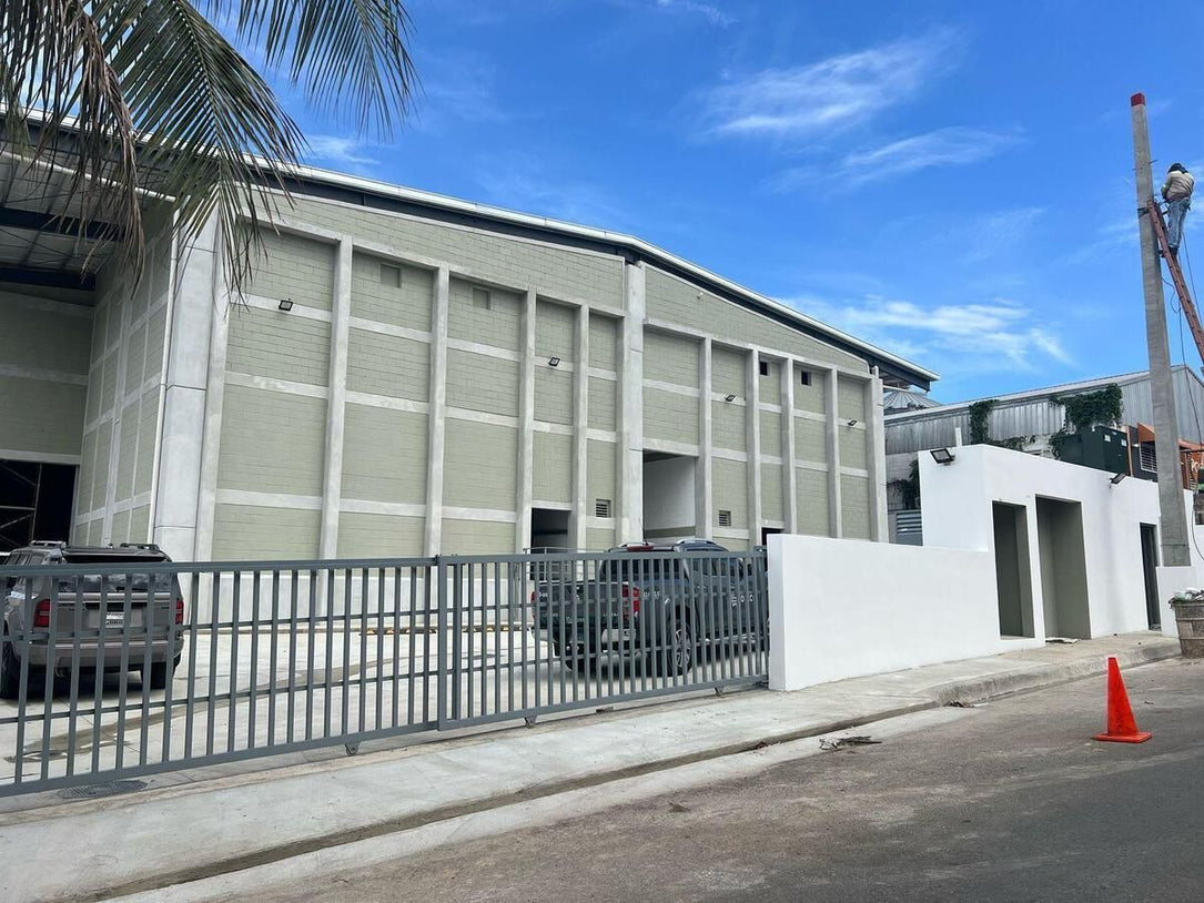 Nave industrial alquiler Villa Aura Santo Domingo Oeste