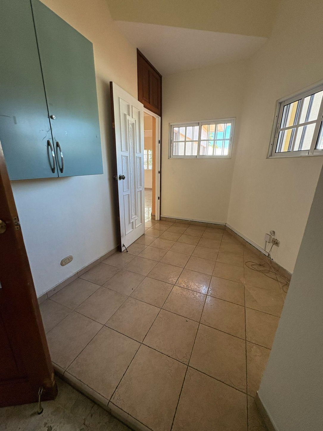 Locales comerciales alquiler Urb. Fernandez Santo Domingo