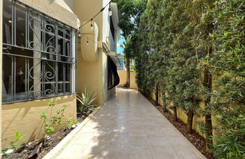 Locales comerciales alquiler Urb. Fernandez Santo Domingo-3