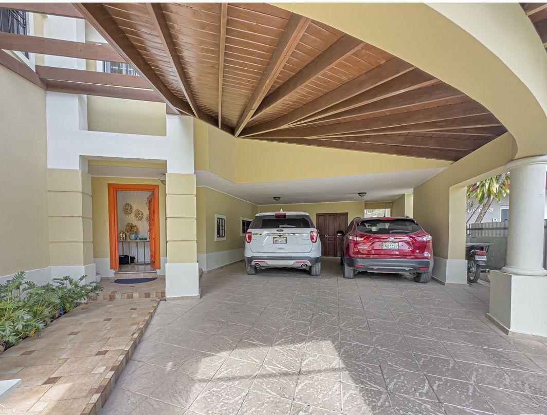 Locales comerciales alquiler Urb. Fernandez Santo Domingo