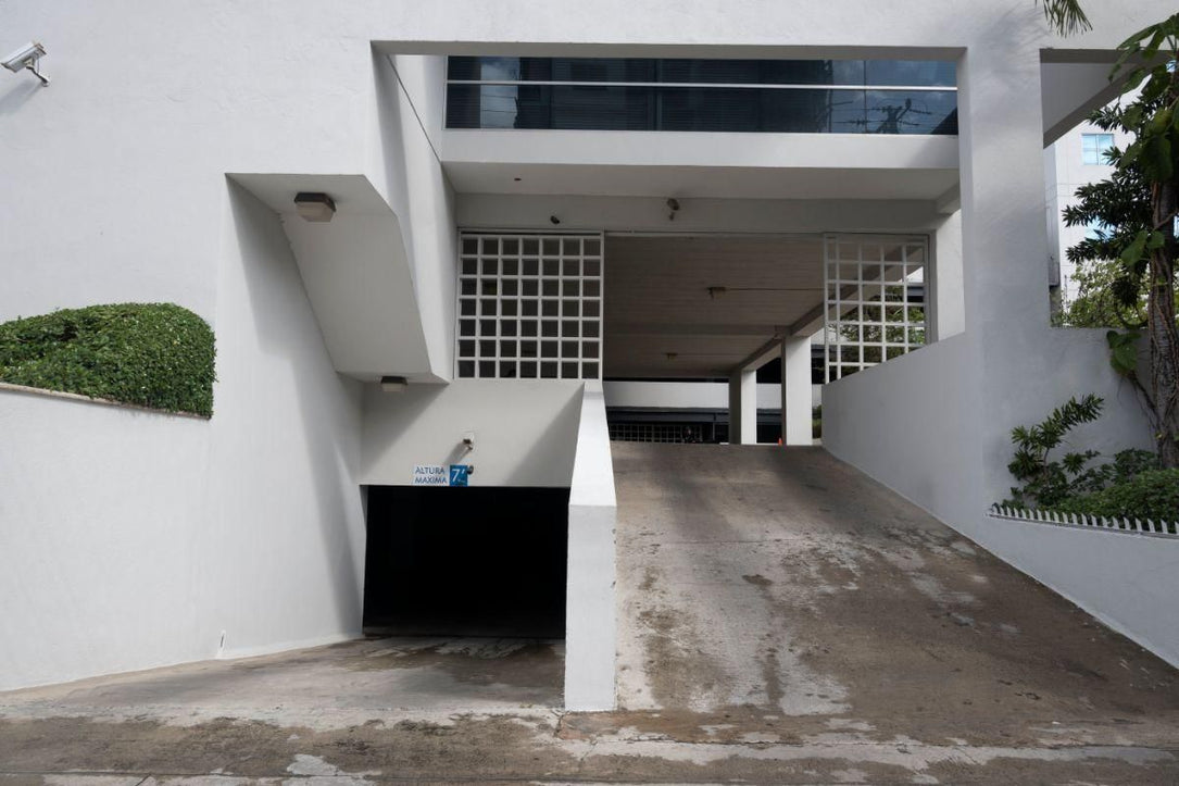 Oficinas alquiler Piantini MIII 301 Santo Domingo