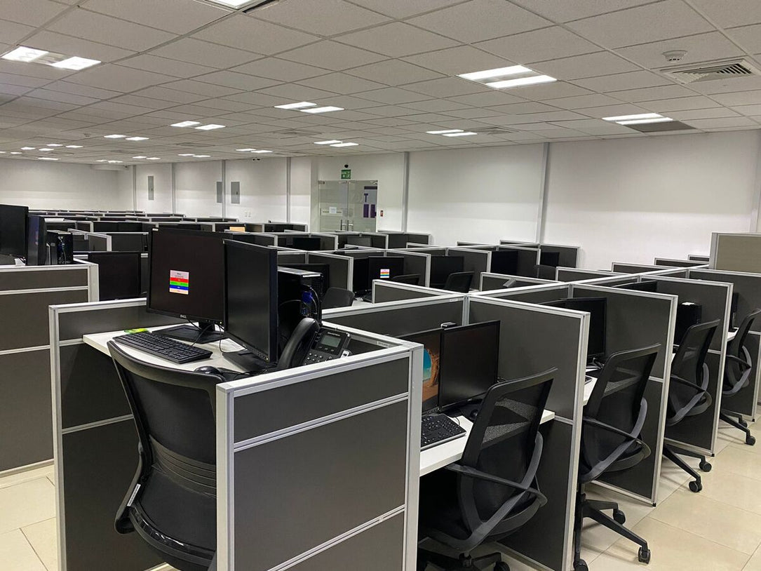Call center plug and play alquiler Evaristo Morales Santo Domigno