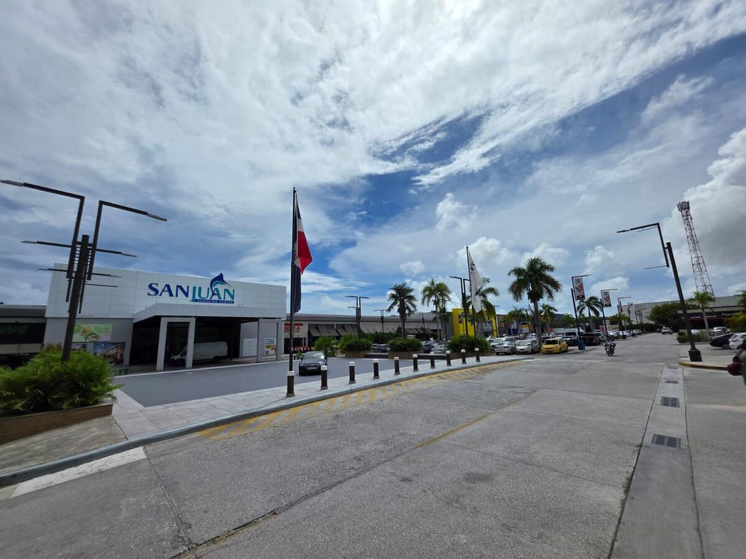 Locales comerciales alquiler Bavaro San Juan Shopping