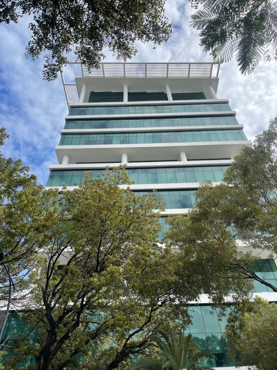 Oficina corporativa alquiler Piantini Habitat Center, Santo Domingo