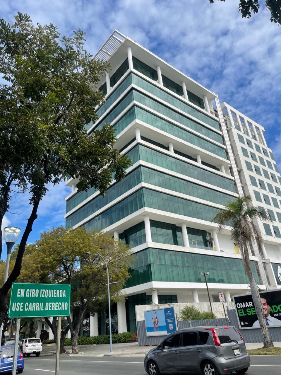 Oficina corporativa alquiler Piantini Habitat Center, Santo Domingo