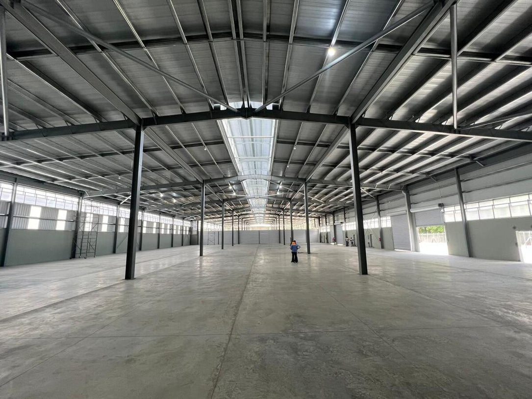 Nave industrial alquiler Aut. Duarte KM 18 Santo Domingo Oeste