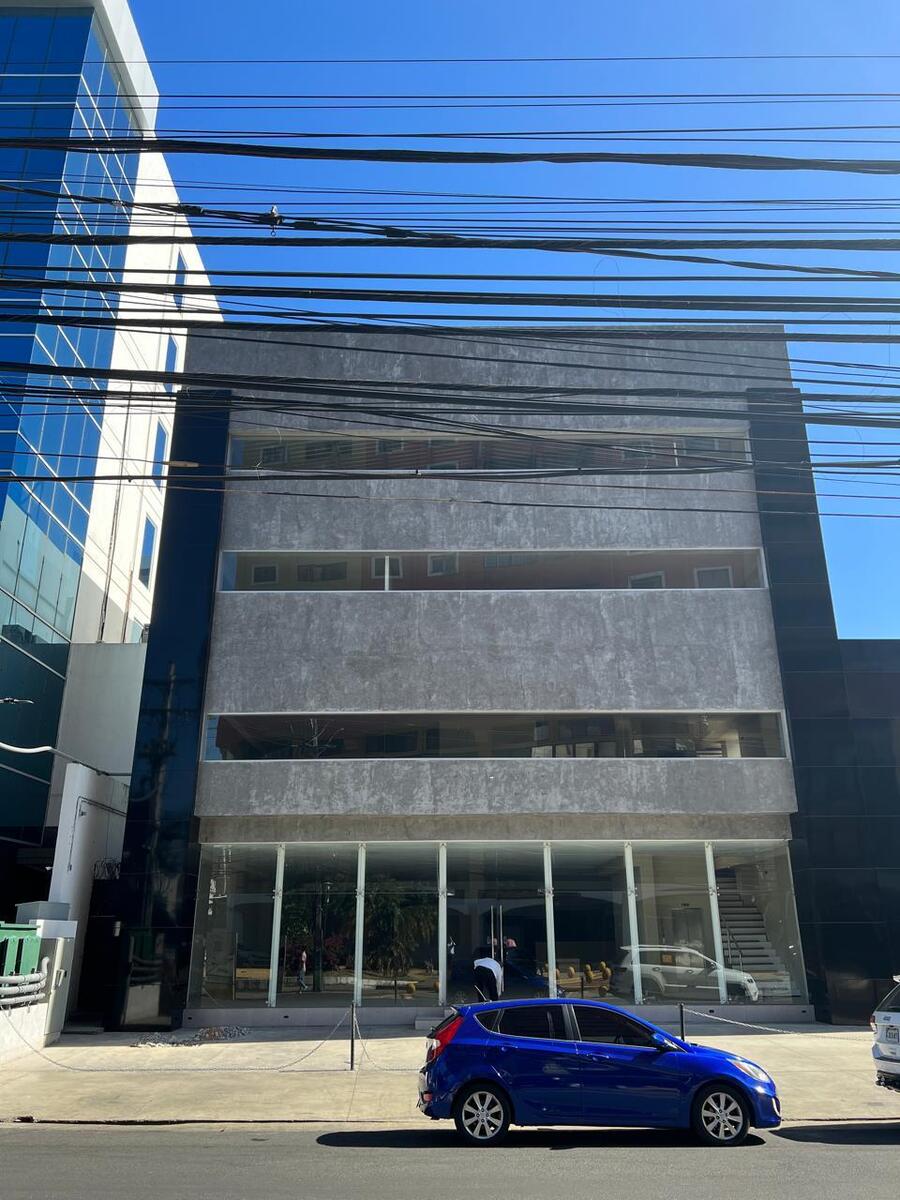 Locales comerciales 1er nivel Naco Santo Domingo