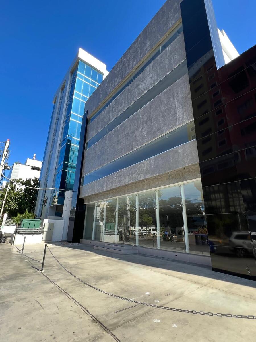 Locales comerciales 1er nivel Naco Santo Domingo