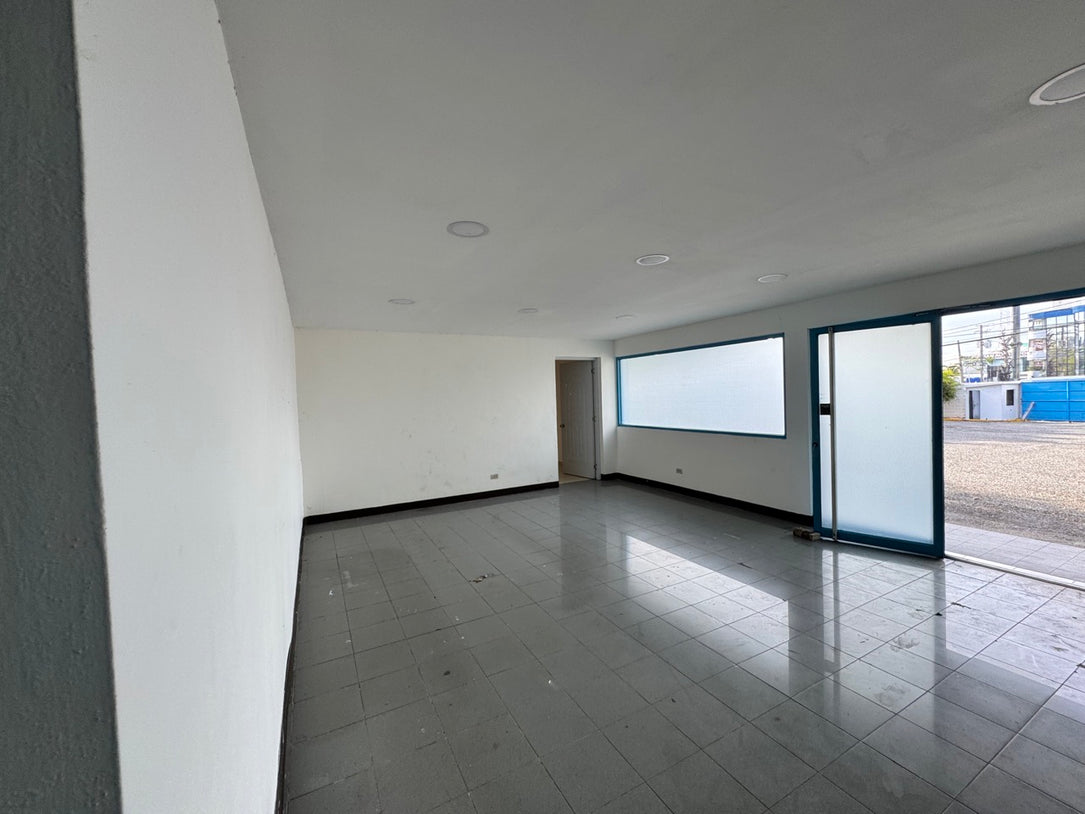 Terreno comercial alquiler 27 de Febrero Gazcue Santo Domingo