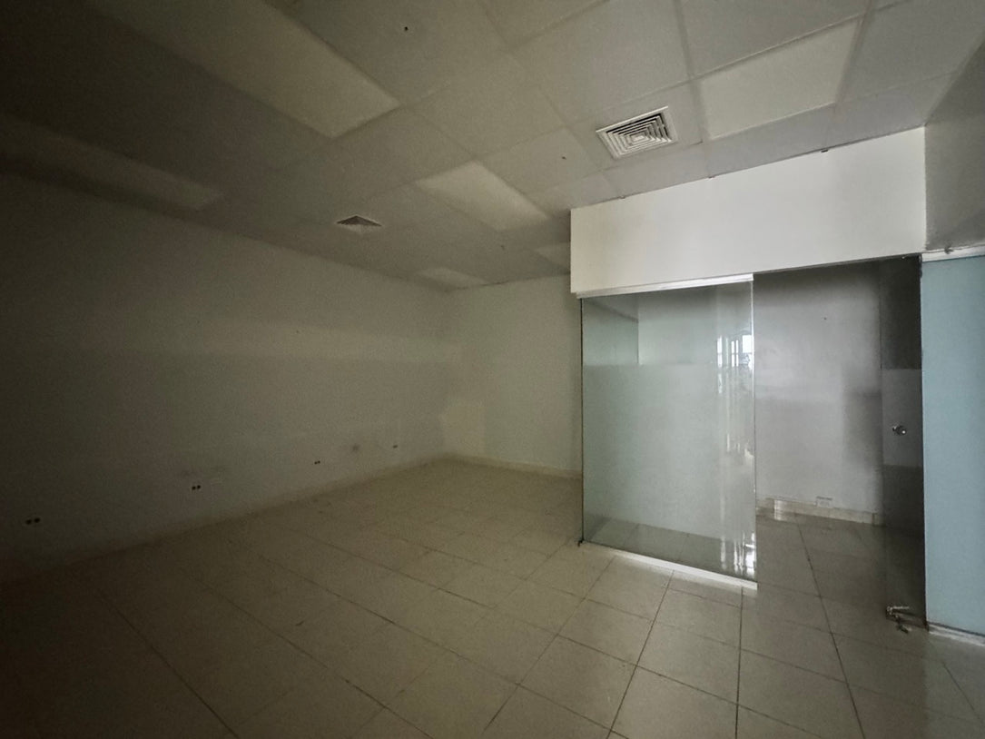Oficinas alquiler Piantini MIII 501 301 Santo Domingo