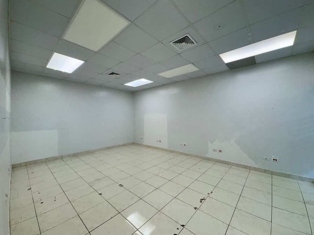 Oficinas alquiler Piantini MIII 501 301 Santo Domingo