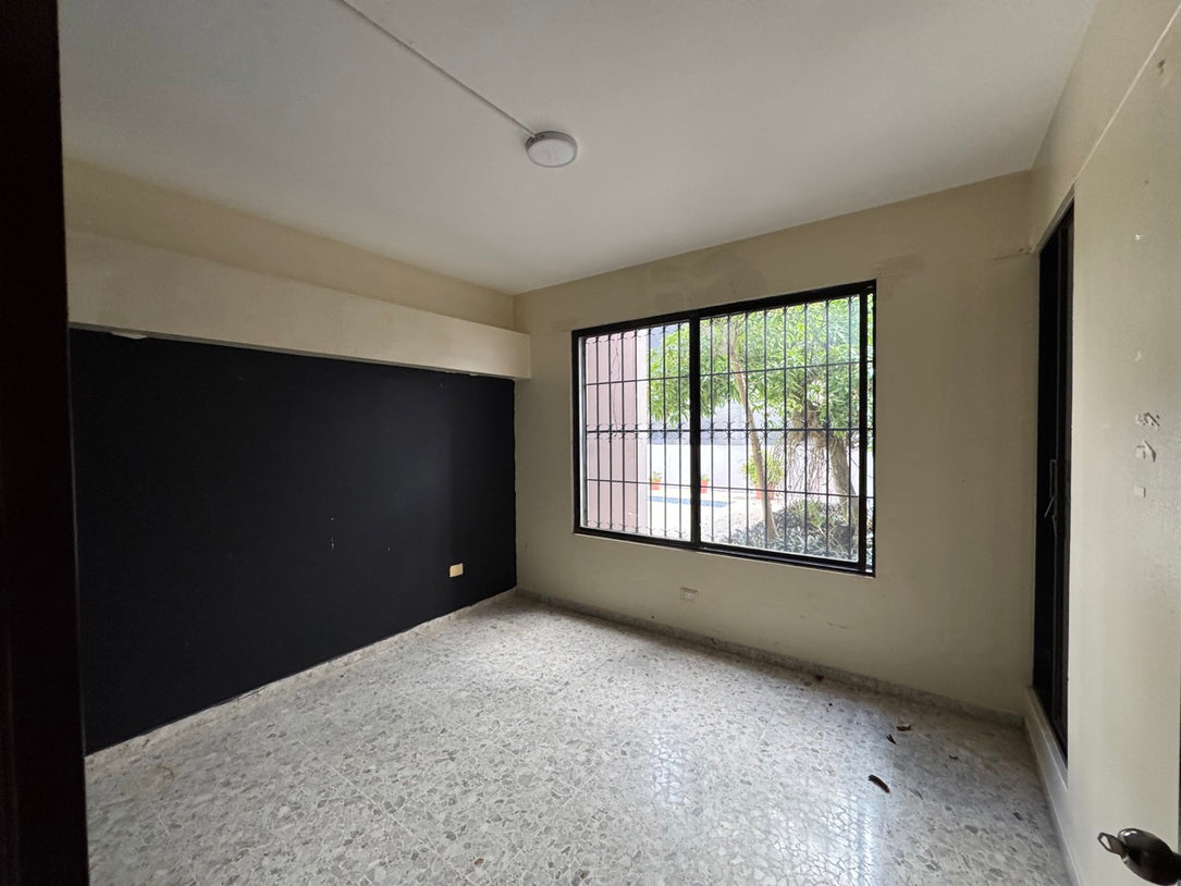 Local comercial casa Arroyo Hondo Viejo Santo Domingo