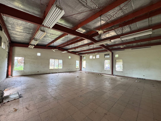 Nave terreno locales comerciales venta Ave. Luperon Herrera, Santo Domingo,