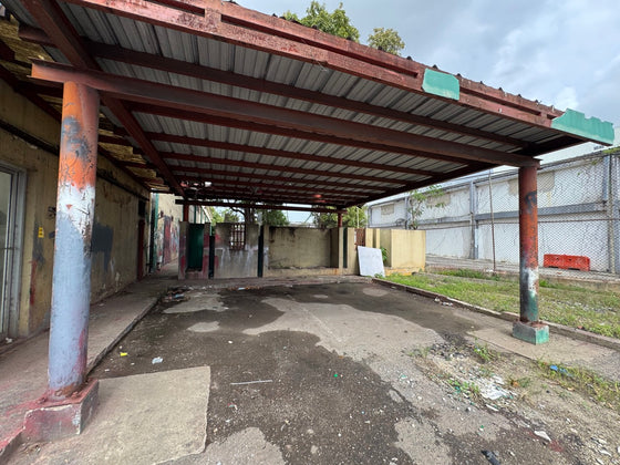 Nave terreno locales comerciales venta Ave. Luperon Herrera, Santo Domingo,