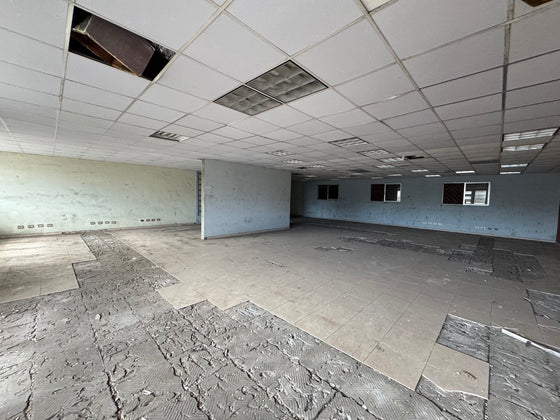 Nave terreno locales comerciales venta Ave. Luperon Herrera, Santo Domingo,