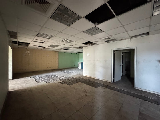 Nave terreno locales comerciales venta Ave. Luperon Herrera, Santo Domingo,