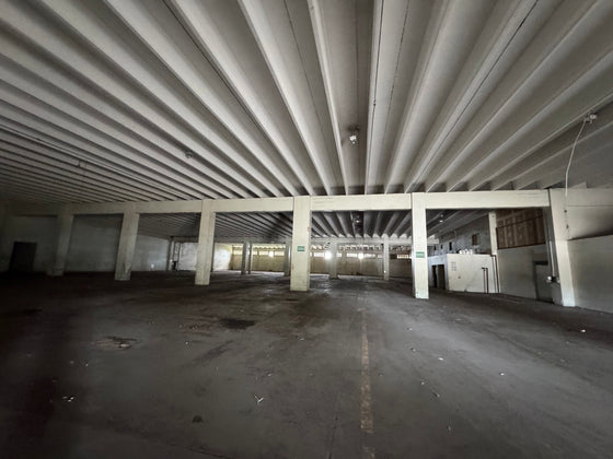 Nave terreno locales comerciales venta Ave. Luperon Herrera, Santo Domingo,