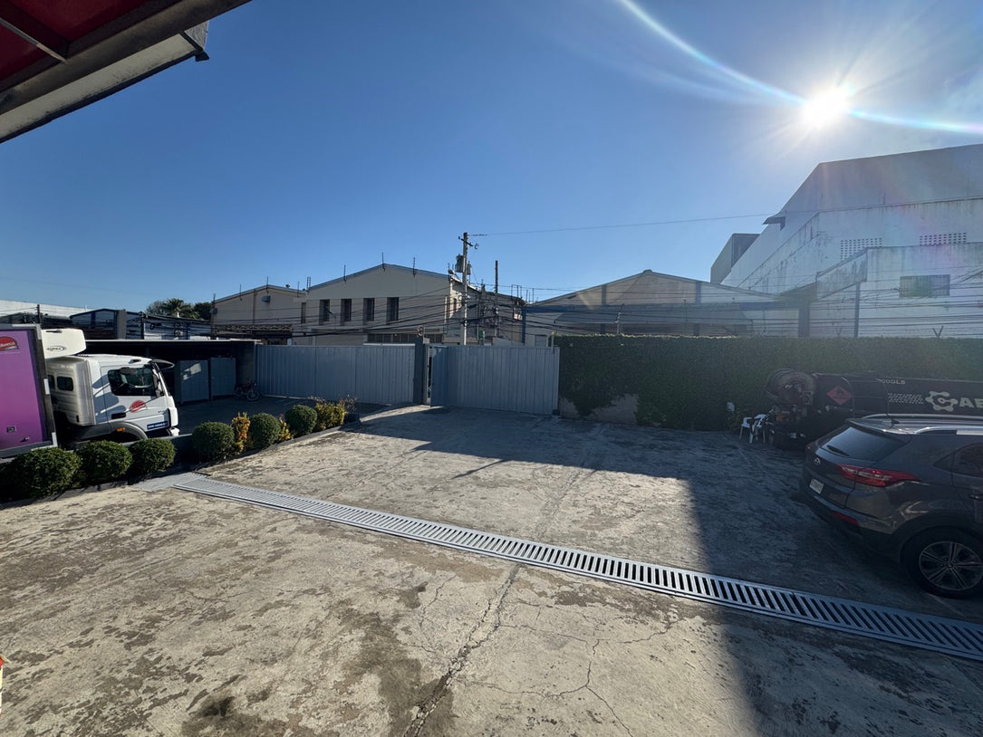 Nave comercial alquiler Villa Aura Santo Domingo Oeste