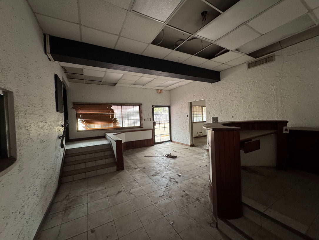Edificio oficinas comercial Ens. Kennedy, Ave. Tiradentes Santo Domingo