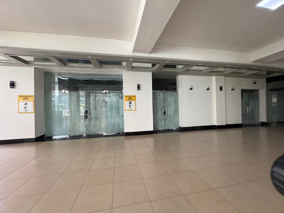 Locales comerciales oficina alquiler, Bella Terra Mall, Santiago