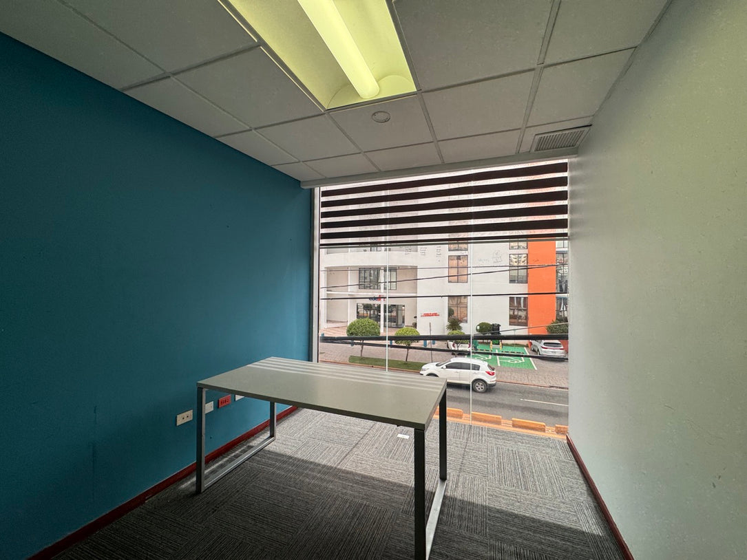 Oficina Edificio comercial alquiler Tiradentes Naco Santo Domingo