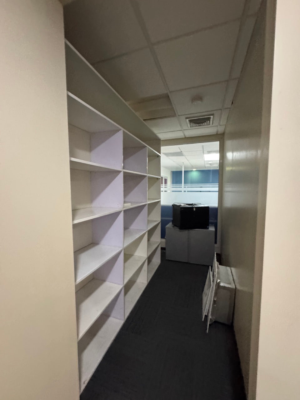 Oficina Edificio comercial alquiler Tiradentes Naco Santo Domingo