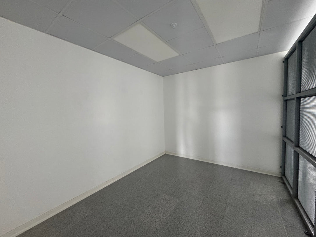 Oficina alquiler Corporativo 2010 Piantini Santo Domingo 502